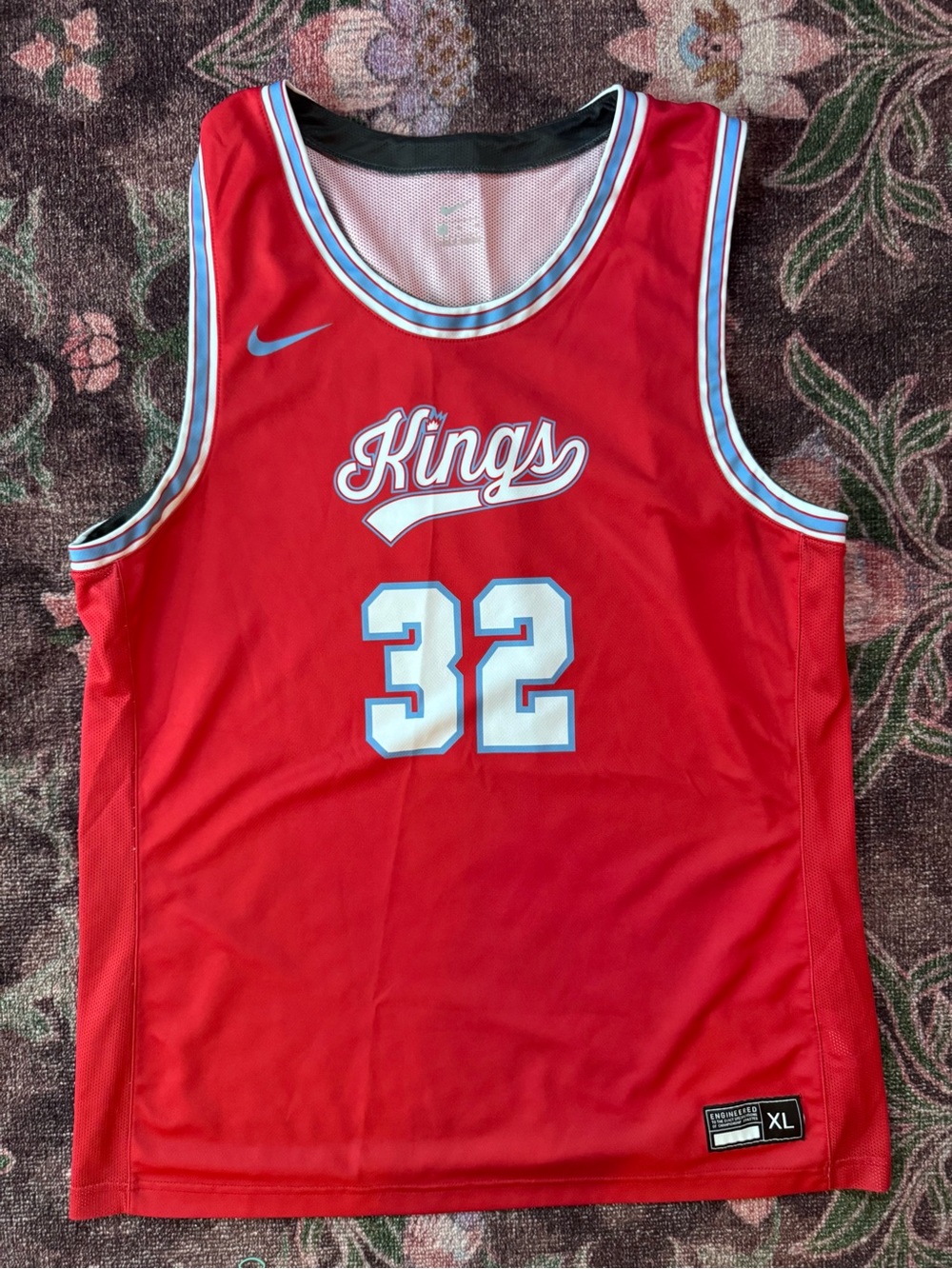 Nike Sacramento Kings 1985 Vintage #32 Red Basketball Jersey - XL